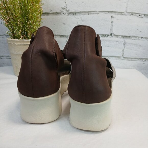 OTBT MONTAUK PLATFORM SANDALS WOMENS SIZE 7, TAPIOCA COLOR,  VERY GOOD CONDITION - Picture 9 of 10